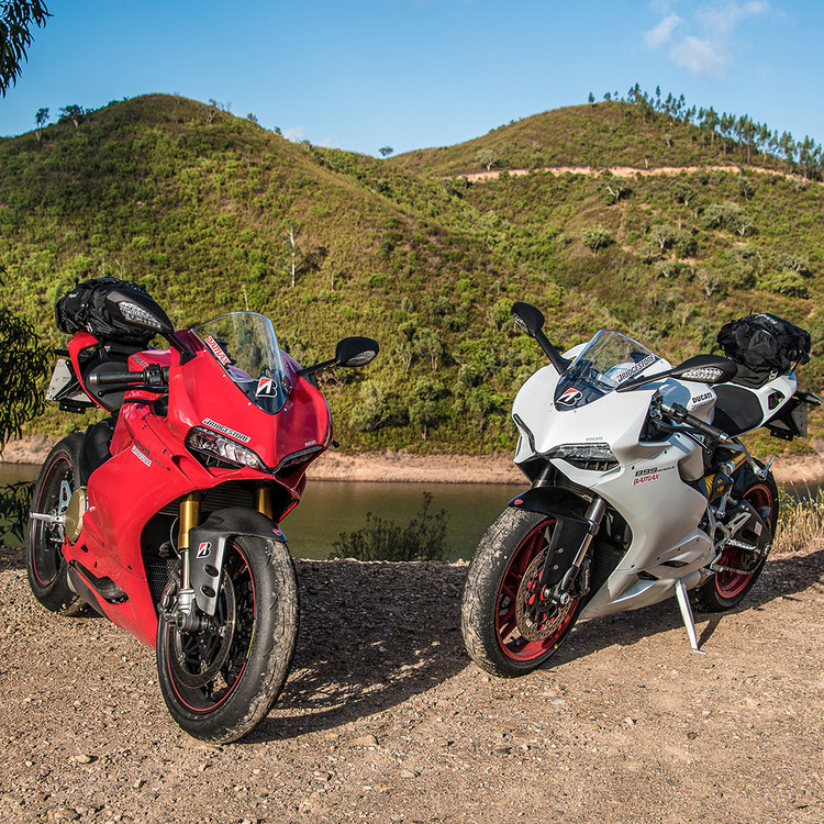 KIT FIJACIÓN DE BOLSA KRIEGA DUCATI PANIGALE 899/1199 FIT KIT