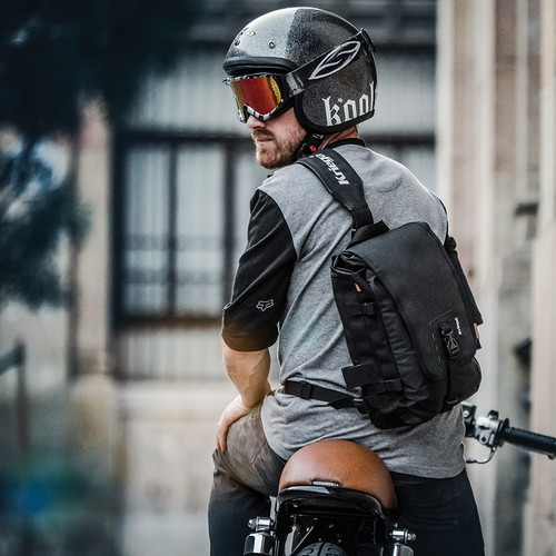 MOCHILA KRIEGA MESSENGER SLING