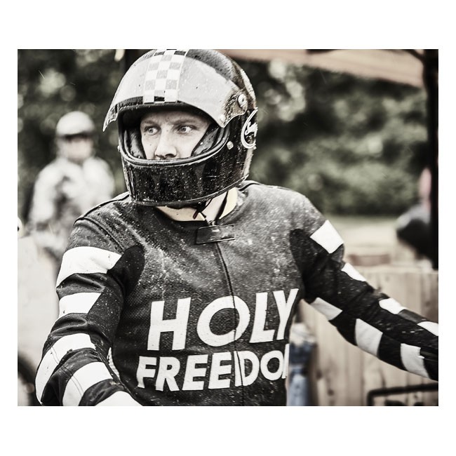 Holy Freedom HOOLIGAN black/white