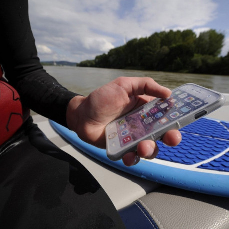 Sp Connect Funda Lluvia Weather Cover Iphone 16 Pro
