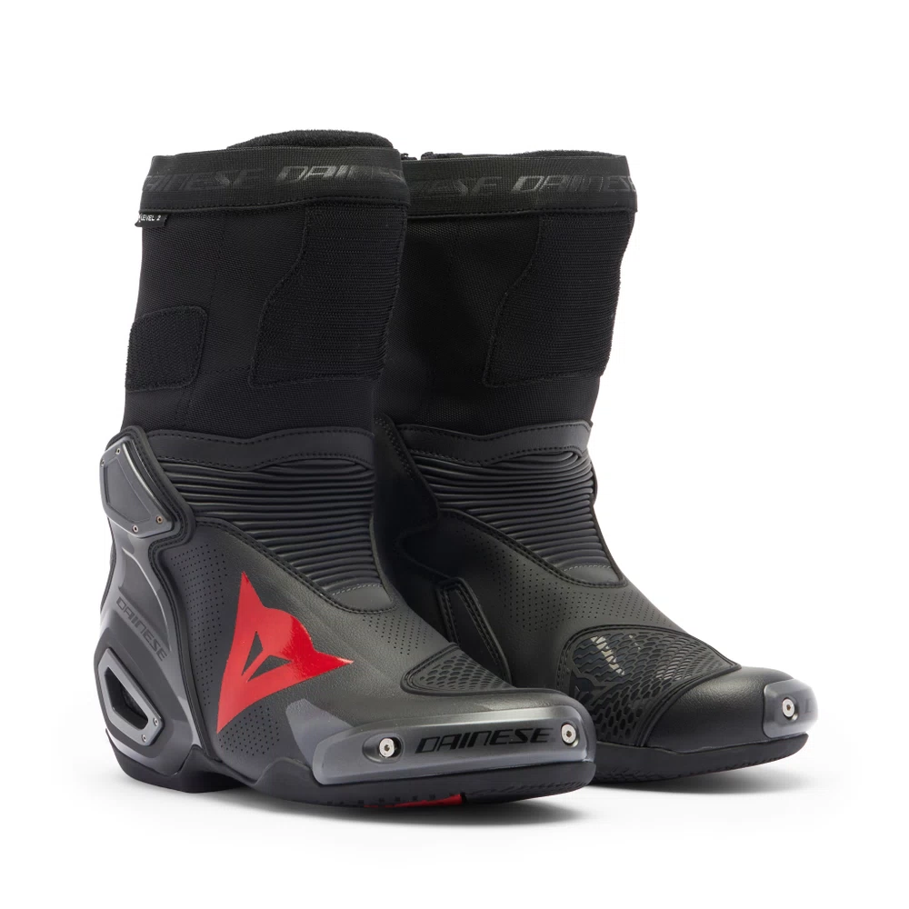 [17900053 P75 41] Dainese Axial 2 Air Boots (41)